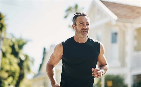 Peter Attia Shares 3 Tips for Beating Sugar Cravings - Men's Fitness