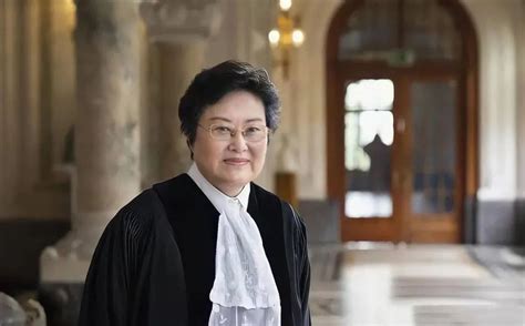 国际法院的首位中国籍女法官：这些中国女性，正在惊艳着世界 | 美国签证指南