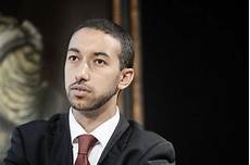 la gabbia puntata di ieri la pagina deputato chaouki invasa da insulti la gabbia puntata di ieri la pagina deputato chaouki invasa da insulti