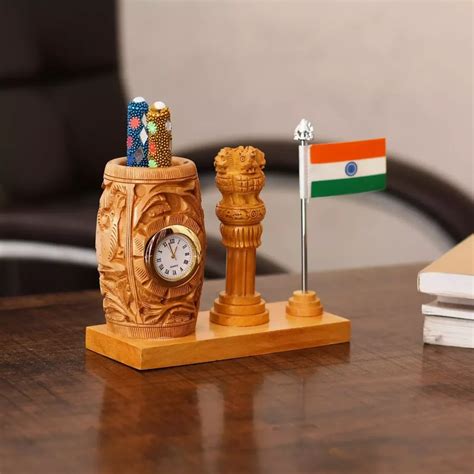 Top 10 Corporate Gift Ideas to Celebrate Independence Day in Style