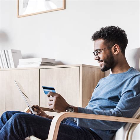 Should I Get a Credit Card as a College Student? | PenFed Credit Union