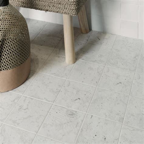 White 6x6 Ceramic Tile