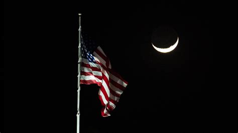 Celestial smiley face: Moon, Saturn and Venus align this week to form a 'smile' | wqad.com