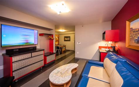 Art of Animation Cars 的图像结果