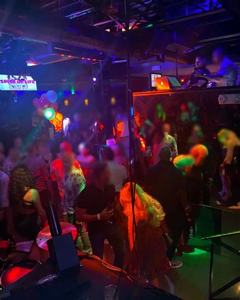 Members & Staff | Trapeze Club