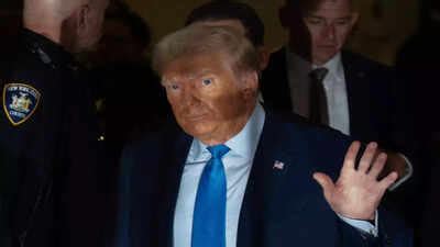 New York judge lifts gag order that barred Trump from maligning court ...