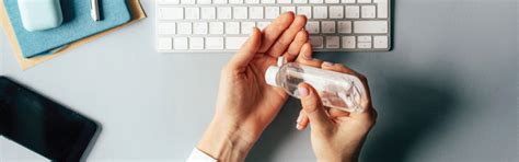 When And How To Use Hand Sanitizer Properly? - Herbal Strategi