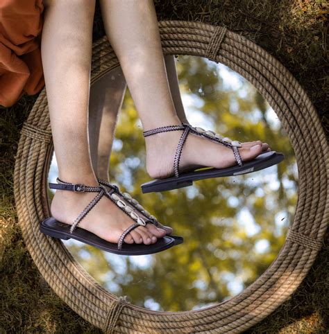 Black Silver Shell Sandals – Shoe That Fits You