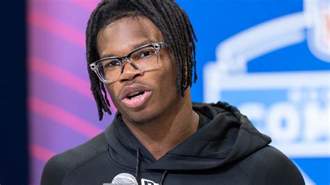 Vikings Bring in Travis Hunter-Endorsed CB Tommi Hill for Tryout