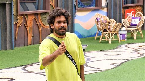 S7E12: The Saviours and the Shipwrecks - JioHotstar