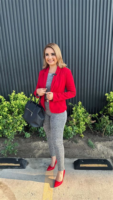 Stephanie Del Cid (@stephaniedelcidtv) • Instagram photos and videos