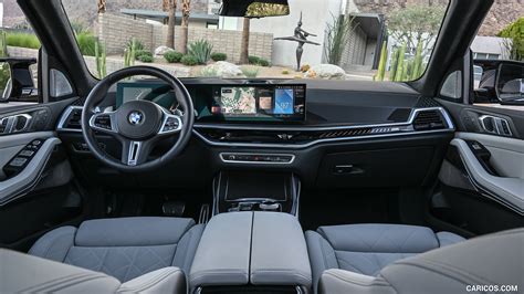 BMW X7 M60i xDrive | 2023MY (Color: Frozen Grey; US-Spec) | Interior, Cockpit