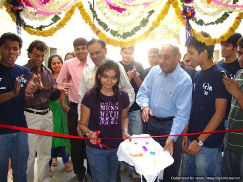 Smt NHL Municipal Medical College, Ahmedabad: Latest Fees, Courses ...