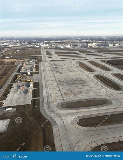Aerial View of Chicago O Hare Airport Runways Stock Photo - Image of ...
