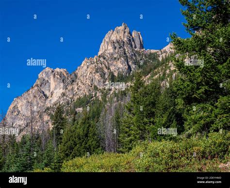 Sawtooth Mountain peaks along the Redfish Lake Creek Trail, Sawtooth ...