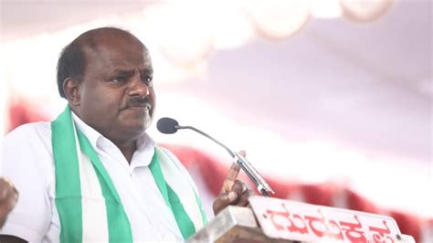 Karnataka Elections 2023: Kumaraswamy flies to Singapore for medical ...