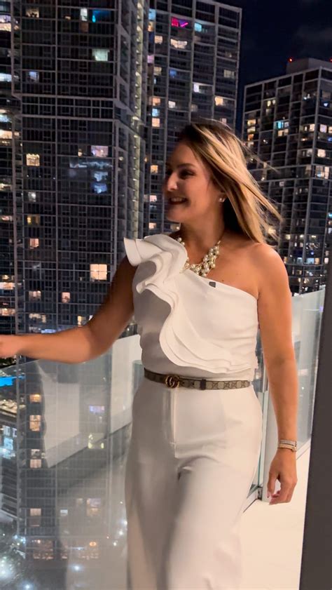 Vivi Vargas & Ale Valerin (@viviyalerealtors) • Instagram photos and videos