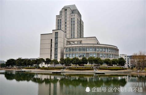 江苏发展最差的3所本科大学，一个是泰州学院，一个是在南京_实力