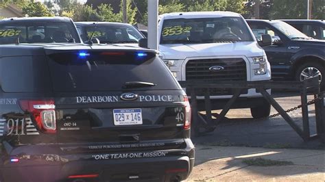 Dearborn car dealership employee dies after accident on lot | FOX 2 Detroit