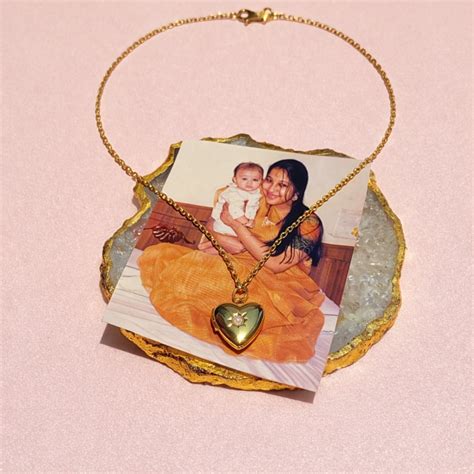 18kt Gold Plated Starstruck Opal Stone Photo Locket Keepsake Necklace ...