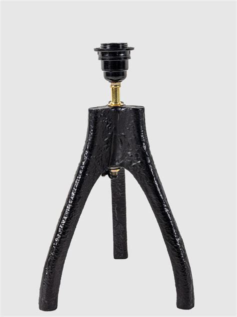 58356 | Cast Metal Table Lamp Base – Manglam Arts