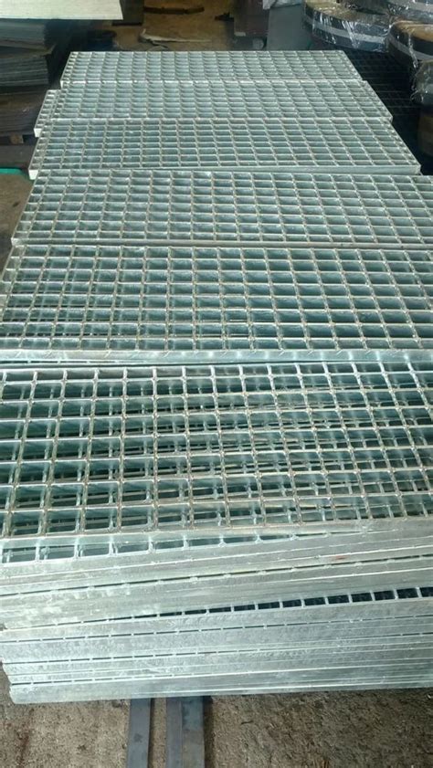 Floor Grating - Hot Dip Metal Floor Grating Manufacturer from Pune