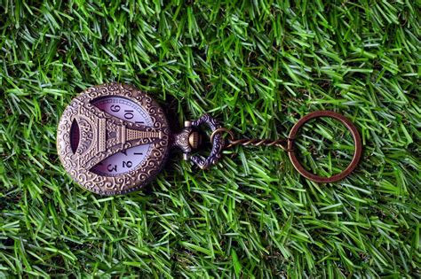 Eiffel Tower Pocket Watch Keychain