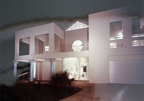 Bio - Les Makowski Art Work