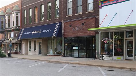 Pontiac adopts social district. Here's what it means for downtown businesses, patrons