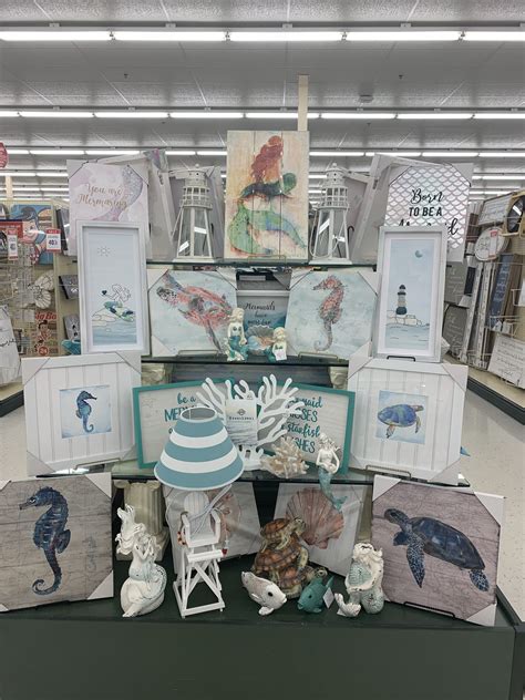 Pin by Virginia Drake on Hobby Lobby table display | Hobby lobby table ...