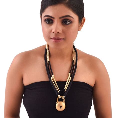 Prettiness Neckpiece – Zaza by Somya