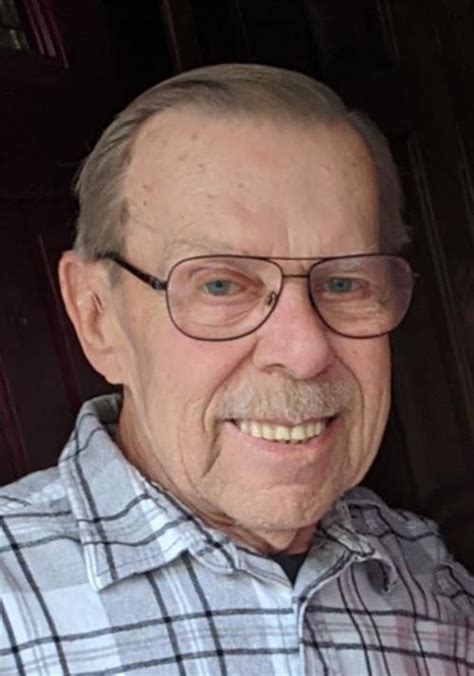 Wallace J Klewicki — Pollock-Randall Funeral Home - Port Huron, MI