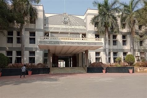 BRAOU Hyderabad B.Com Review by Student - Harshitha 7257 - CollegeBatch.com