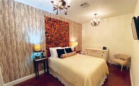 MULBERRY INN (Tishomingo) - Hotel Reviews, Photos, Rate Comparison ...