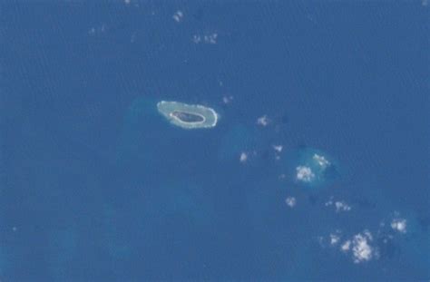 南沙群岛三角礁卫星图_南海诸岛网_三沙市_南沙群岛_西沙群岛_东沙群岛_中沙群岛