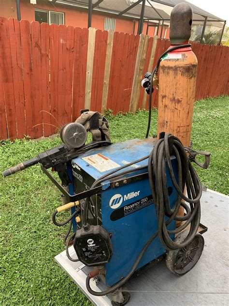 Miller regency 250 mig welder for Sale in GRANT VLKRIA, FL - OfferUp