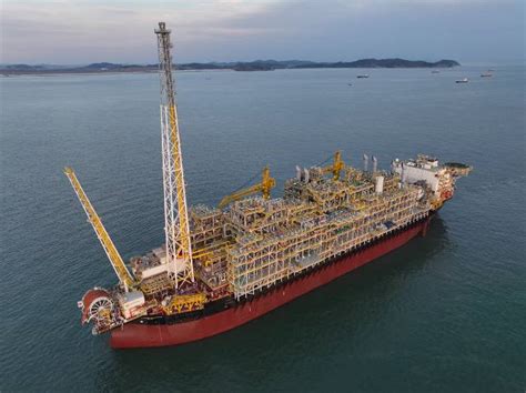 MODEC’s FPSO Anita Garibaldi MV33 achieves First Oil and starts 25-year ...