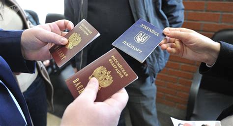 俄简化乌克兰东部居民申领护照程序 普京：基于人道主义_地区