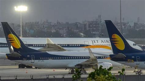 Jet Airways shares slump after report that Hindujas, Etihad may not ...