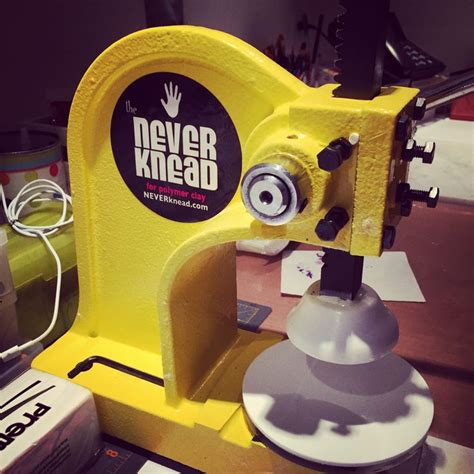 Using Clay Conditioning Machine with Paper 的图像结果