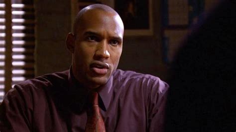 Sergeant Sipowicz' Lonely Hearts Club Band - NYPD Blue S12E17 | TVmaze