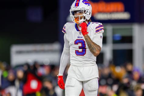 Buffalo’s Damar Hamlin in critical condition after collapse on field ...