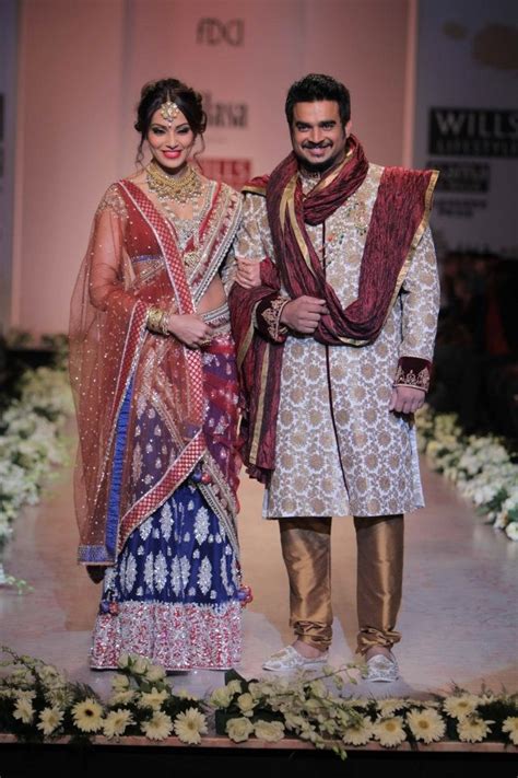 Wills Lifestyle India Fashion Week: Bipasha, Madhavan Walk the Ramp ...