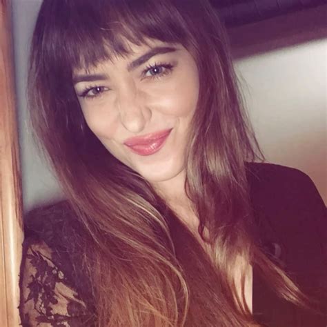 Best 13 Dakota Johnson And Ellen DeGeneres Talked About Not Attending ...