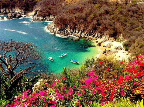 huatulco, Mexico. I need to go here. I wish t wasn't a ten hour flight ...