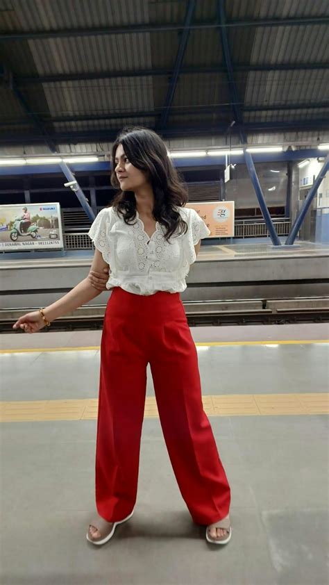 Buy Women White Schiffli V-Neck Top Online at Best Price - Sassafras