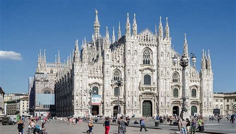 Essential attractions and must-see places to visit in Milan in 2026.