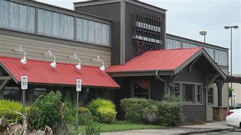 Logan's Roadhouse on Dowlen Road in Beaumont shuts down | 12newsnow.com