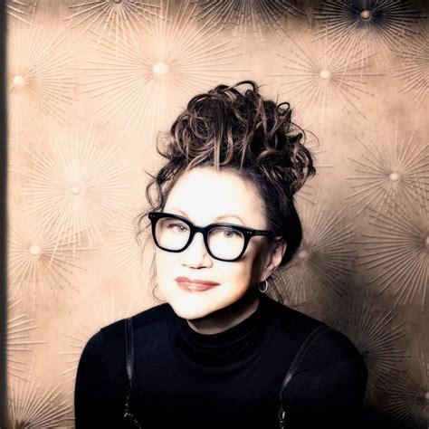 ホリー・コール、1月24日発売のアルバム「ダーク・ムーン」日本盤にSPライヴ音源収録 | Musicman