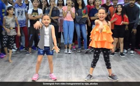 बादशाह के 'तेरे नाल नचना...' गाने पर बच्चों का धमाल, डांस फ्लोर पर लगाई ...